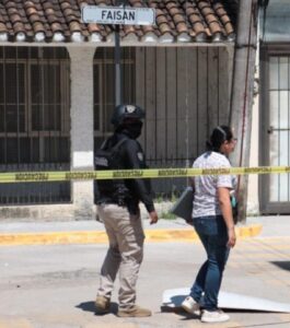 Encuentran feto entre bolsas de basura (2)