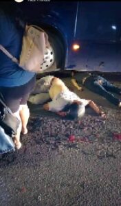 Fallece pareja de motociclistas en accidente múltiple sobre la carretera (1)