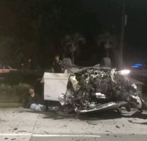Accidente en bulevar Tratados de Córdoba deja un muerto y un herido (3)