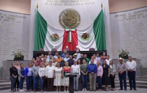 Capacitan a munícipes de la región de Papantla en materia de entrega-recepción (1)