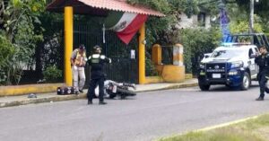 Ejecutan a motociclista a espaldas del Motel Papanoa (1)